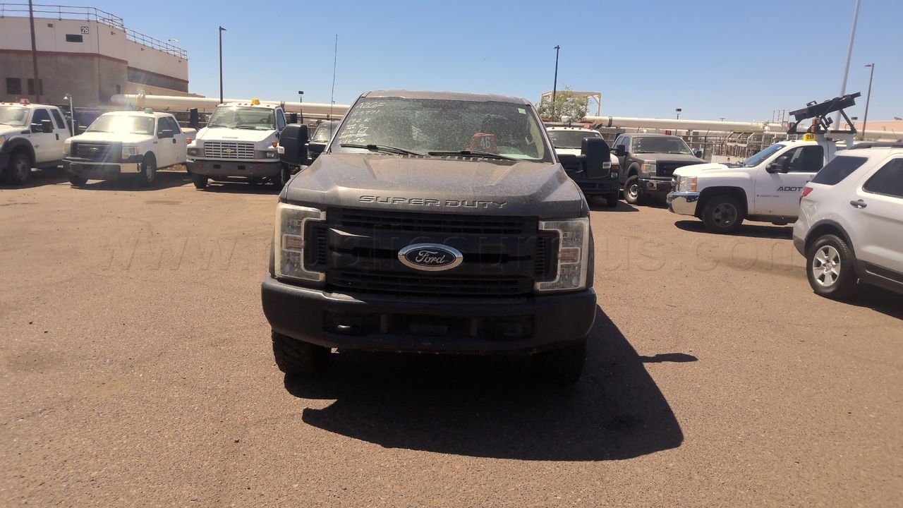 AZGF - A3771 - 2017 FORD F250 PICKUP 3/4T EXT CB SHRT BD 4X4 — photo 1