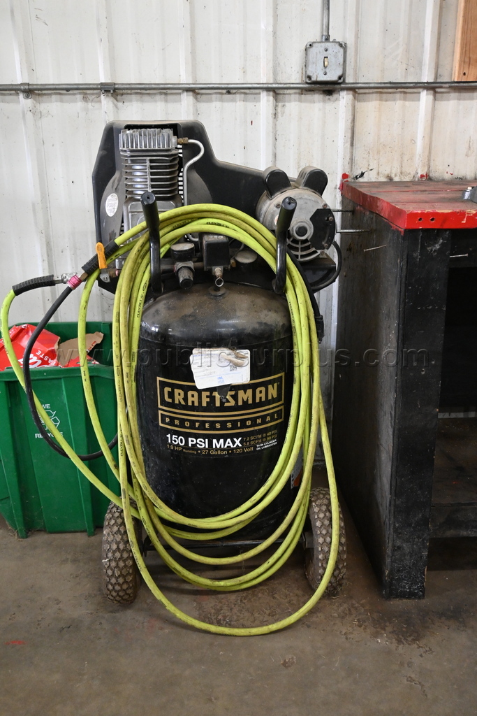 Craftsman 27 Gallon Air Compressor — photo 1