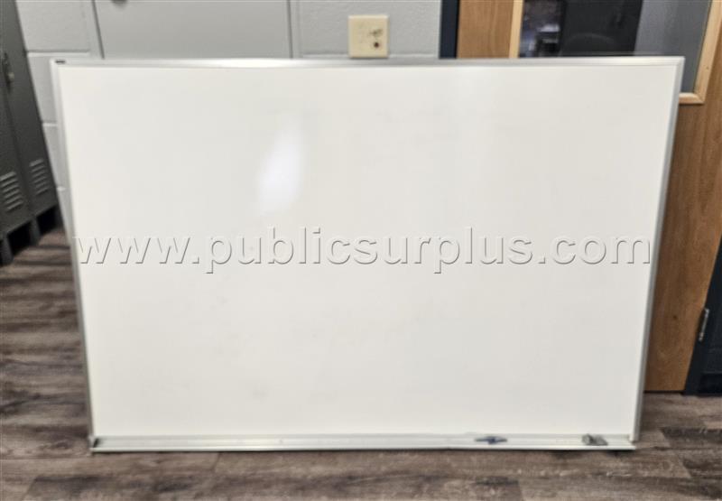 LARGE WHITE BOARD — photo 1