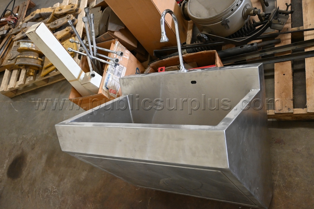 Stainless Steel Sink with Faucet — photo 1