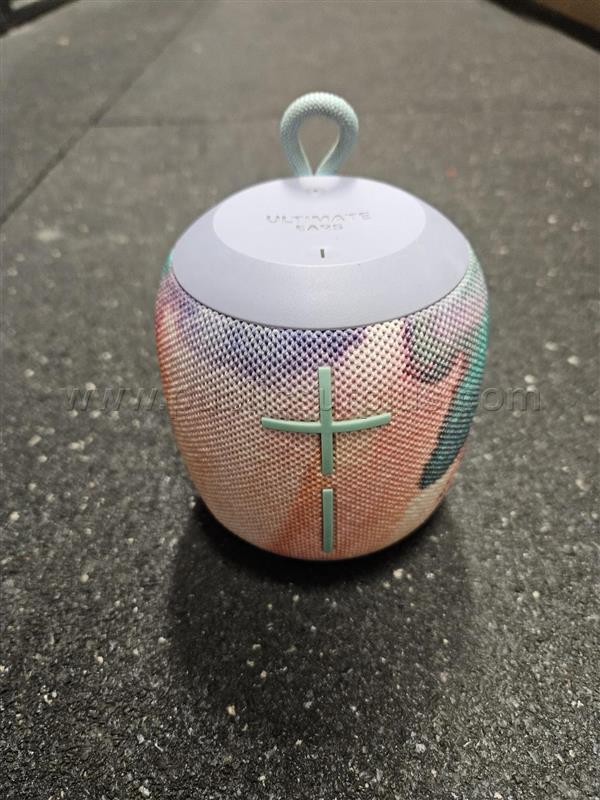 ULTIMATE EARS BLUETOOTH SPEAKER — photo 1
