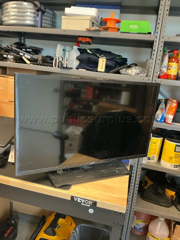 SAMSUNG TV — photo 1