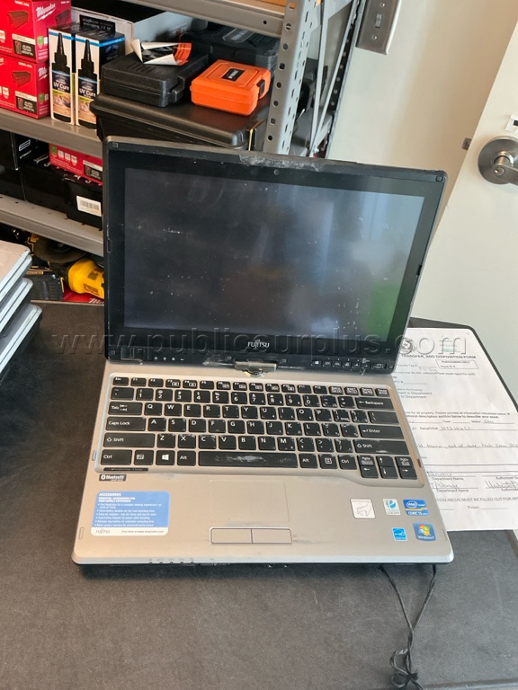FUJITSU LAPTOP — photo 1