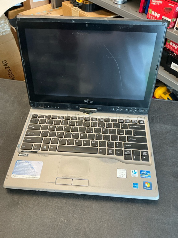 FUJITSU LAPTOP — photo 1