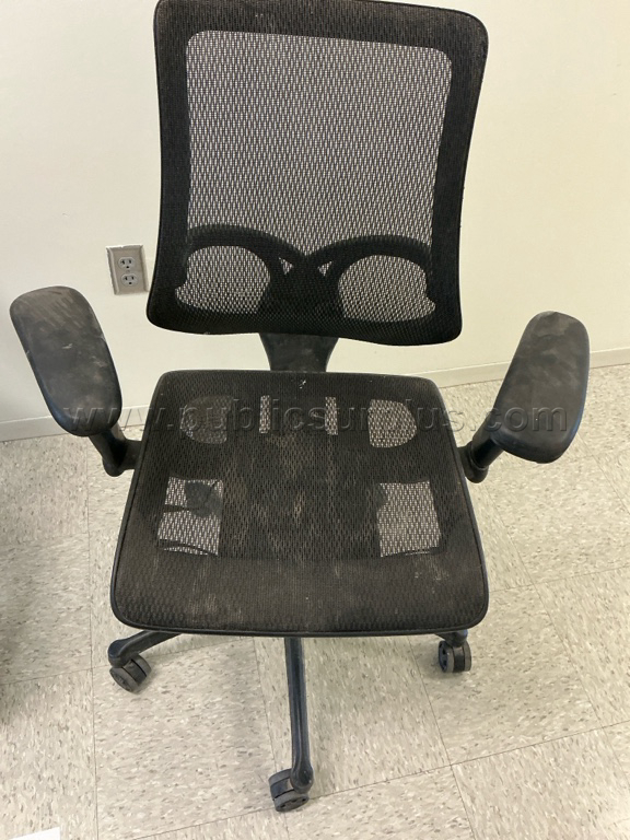 BLACK CLOTH ROLLING CHAIR — photo 1