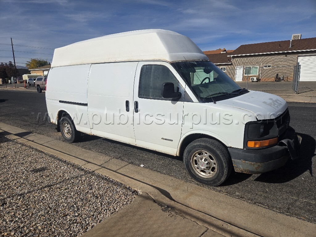 2006 Chevrolet  Express G2500 — photo 1