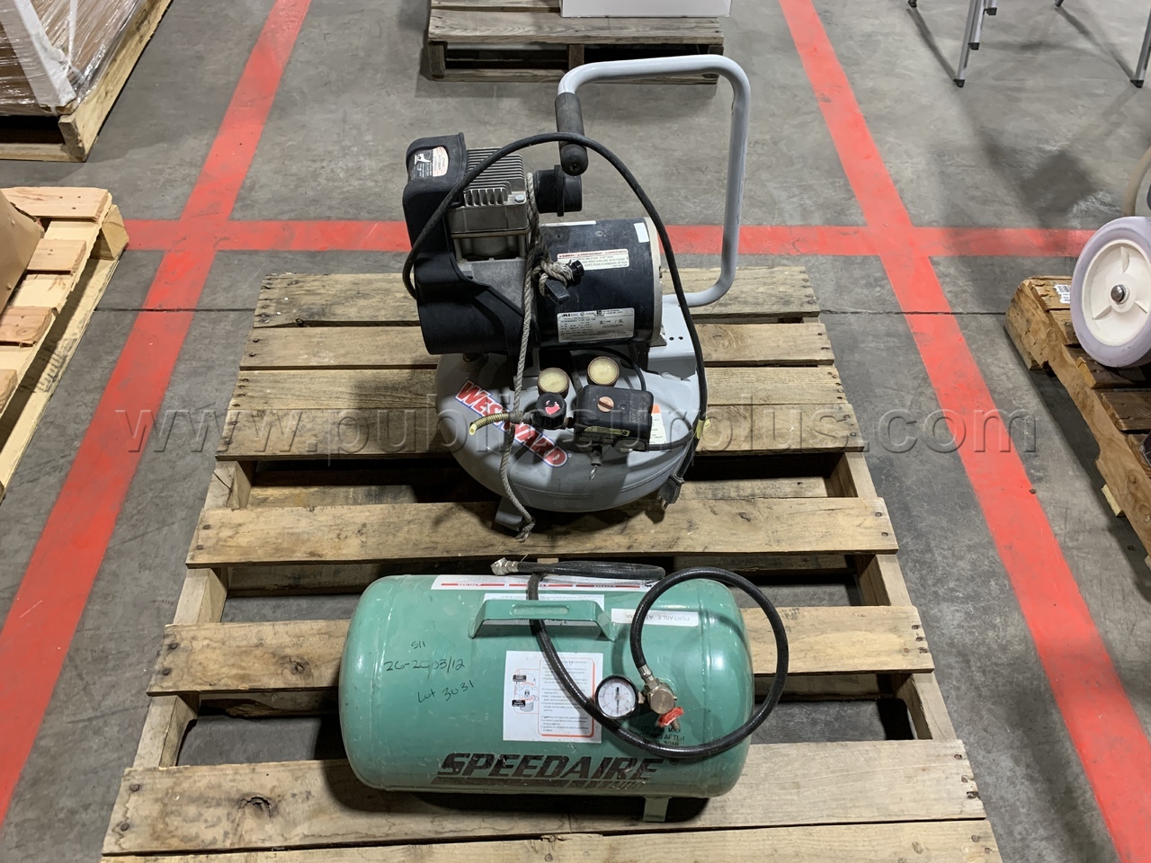Air Tank & Air Compressor /KK — photo 1