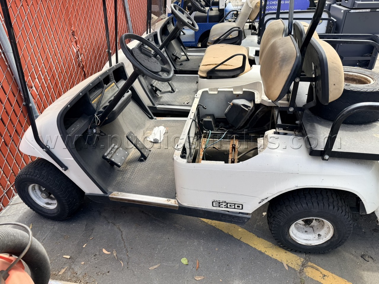 Golf Cart, EZGO, TXT 48 — photo 1