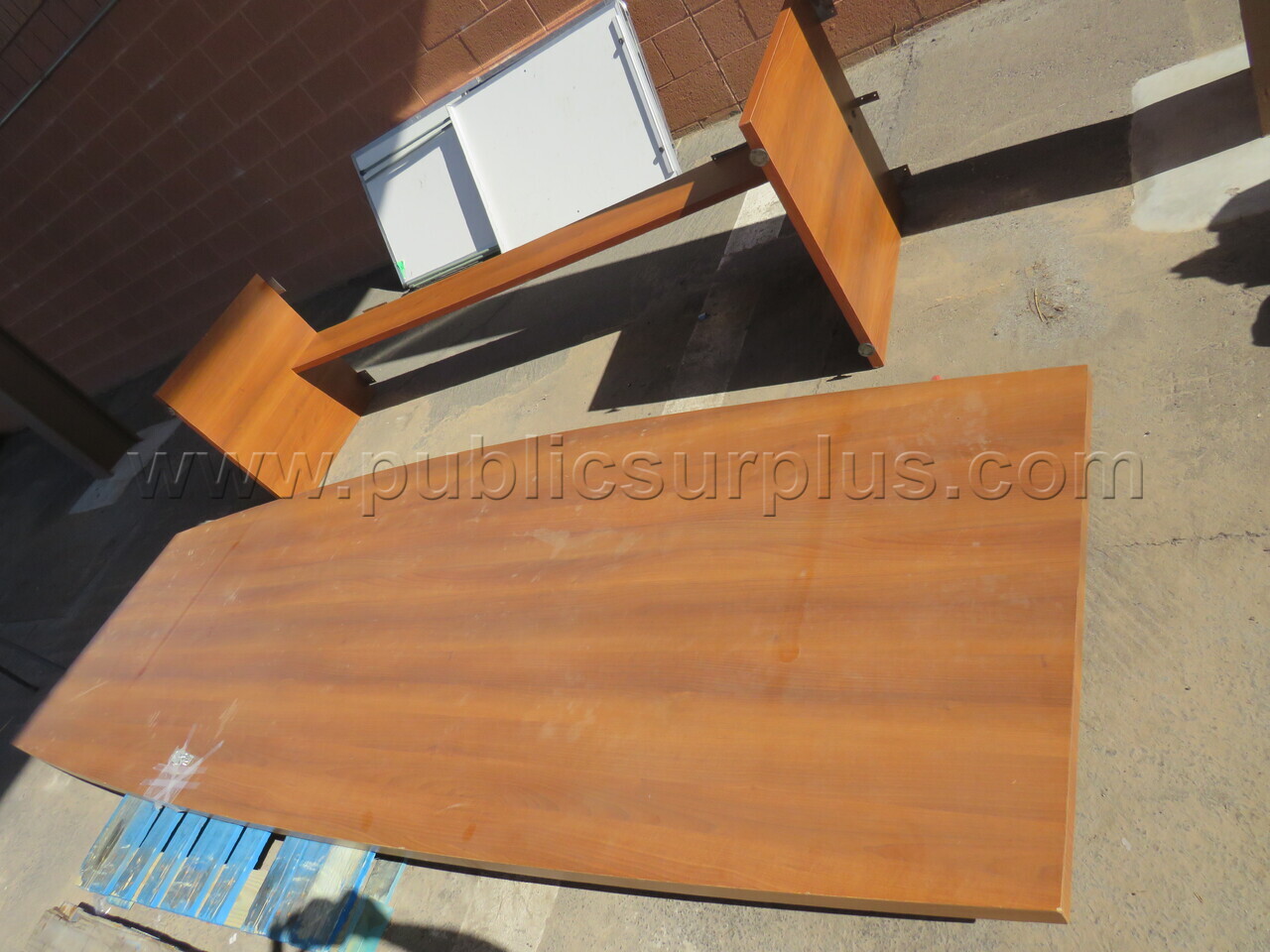 Large Conference Table — photo 1