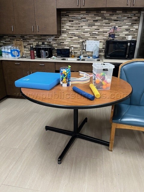Lot 11 - (1) Dining Room Table — photo 1