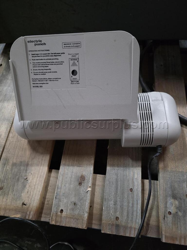 Swingline Model 525 3-Hole Electric Punch — photo 1