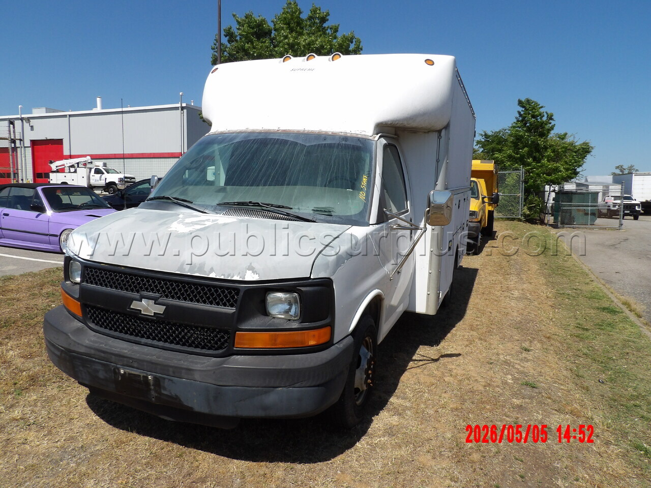 2005 Chevy Express Van — photo 1