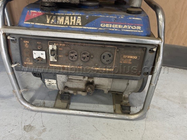 1996 YAMAHA EF2600 — photo 1