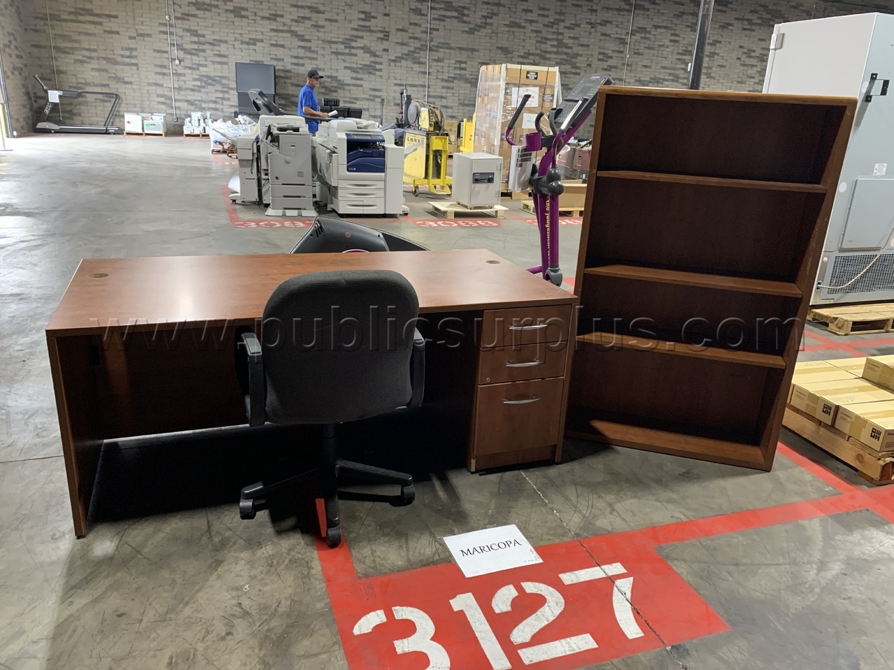 Desk & Bookshelf /KK — photo 1