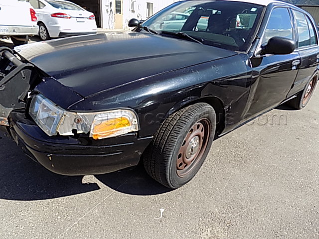 2011 FORD CROWN VICTORIA - SALE TO LICENSED DEALER OR OUT OF STATE ONLY!!!! — photo 1