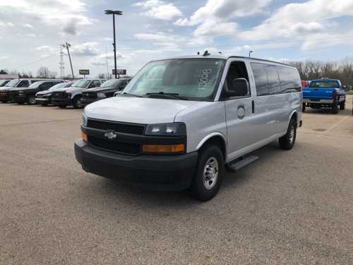 2020 Chevrolet Express 2WD Passenger Van 186,872 Miles T3028 — photo 1