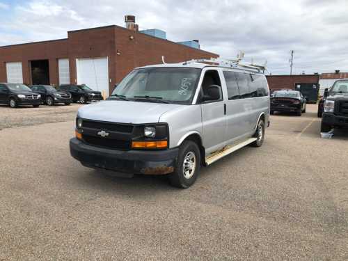 2011 Chevrolet Express Passenger Van 144,064 Miles S1059 — photo 1