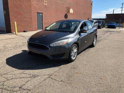 Tow Out 2017 Ford Focus 4DR FWD Sedan 89,611 Miles S8830 — photo 1
