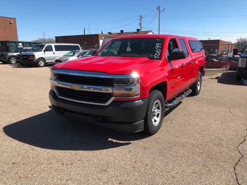 Tow Out 2018 Chevrolet Silverado 4DR 4WD Pickup Truck 129,312 Miles T0094 — photo 1