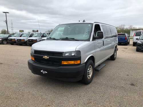 2020 Chevrolet Express 3DR RWD Van 169,295 Miles T3045 — photo 1