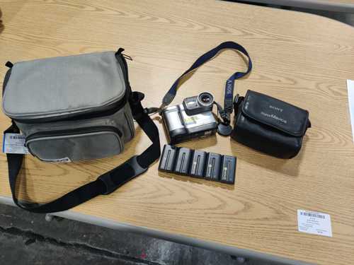Sony Digital Mavica Model MVC-FD88 Camera — photo 1