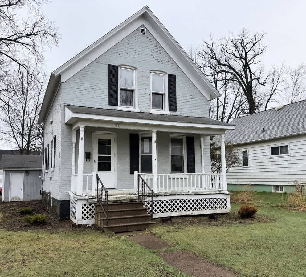 HUD Home — 413 N Peach Ave, Marshfield, WI 54449