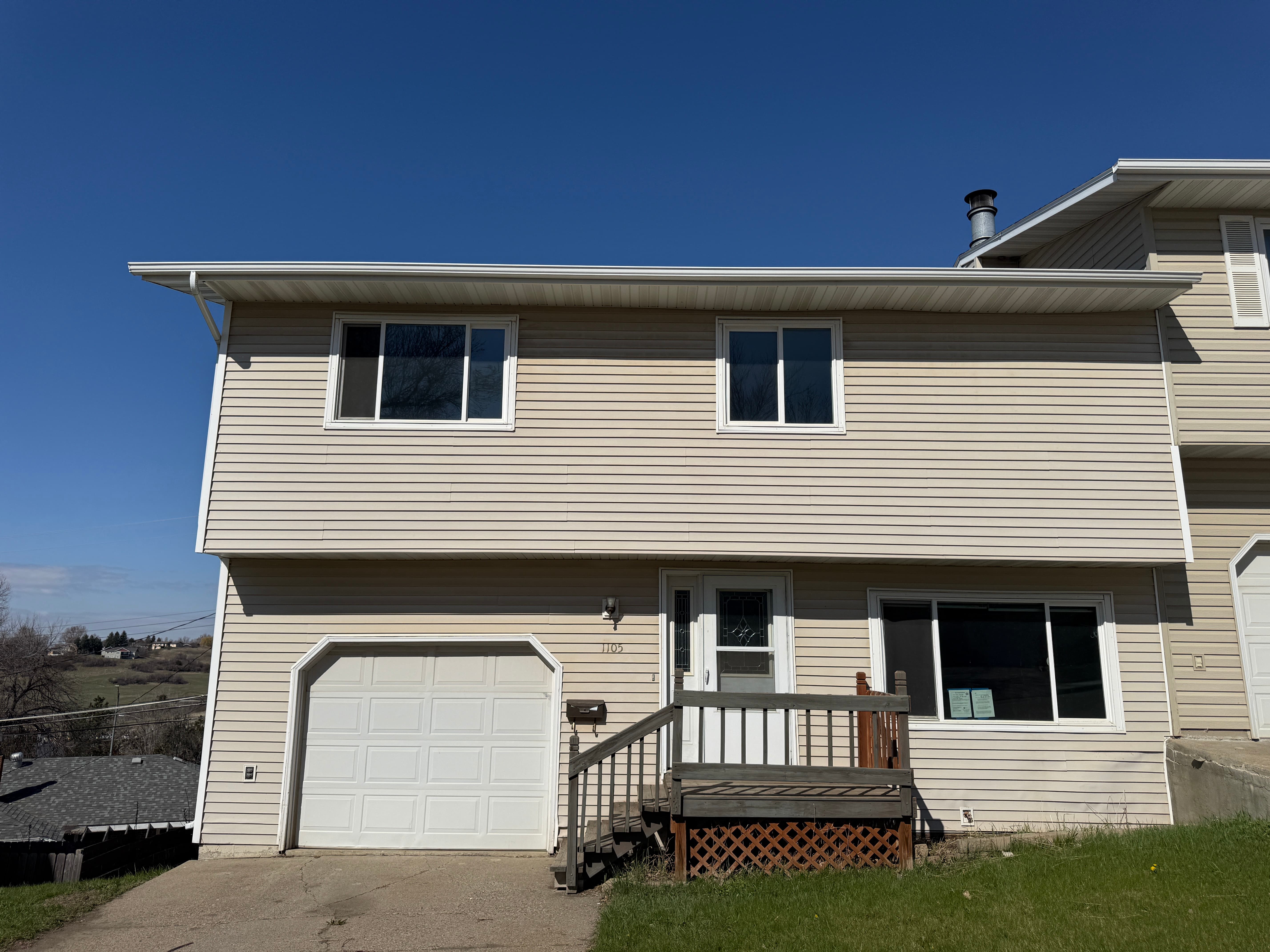 HUD Home — 1105 6th Ave NW, Mandan, ND 58554