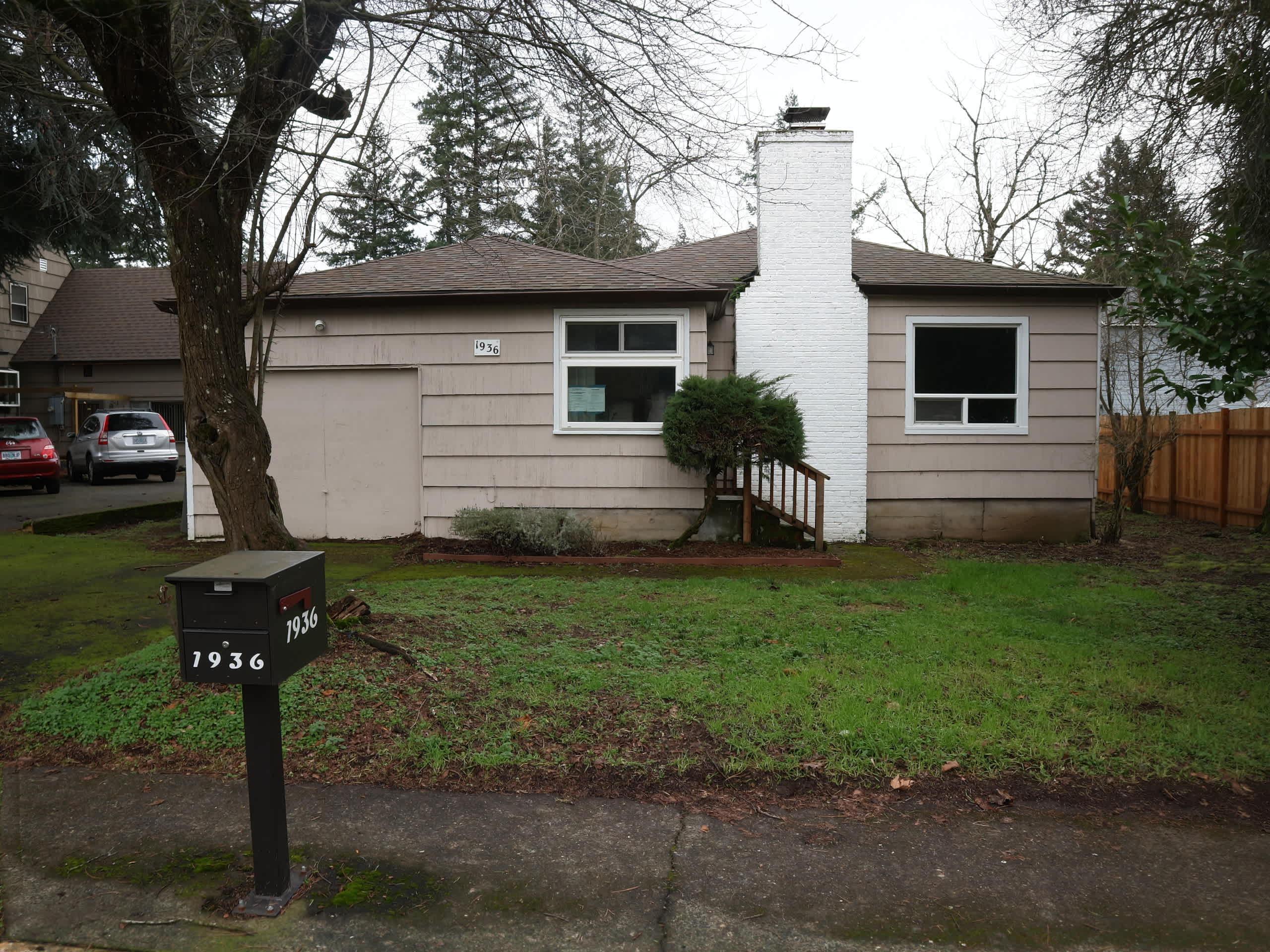 HUD Home — 1936 Se 139th Ave, Portland, OR 97233