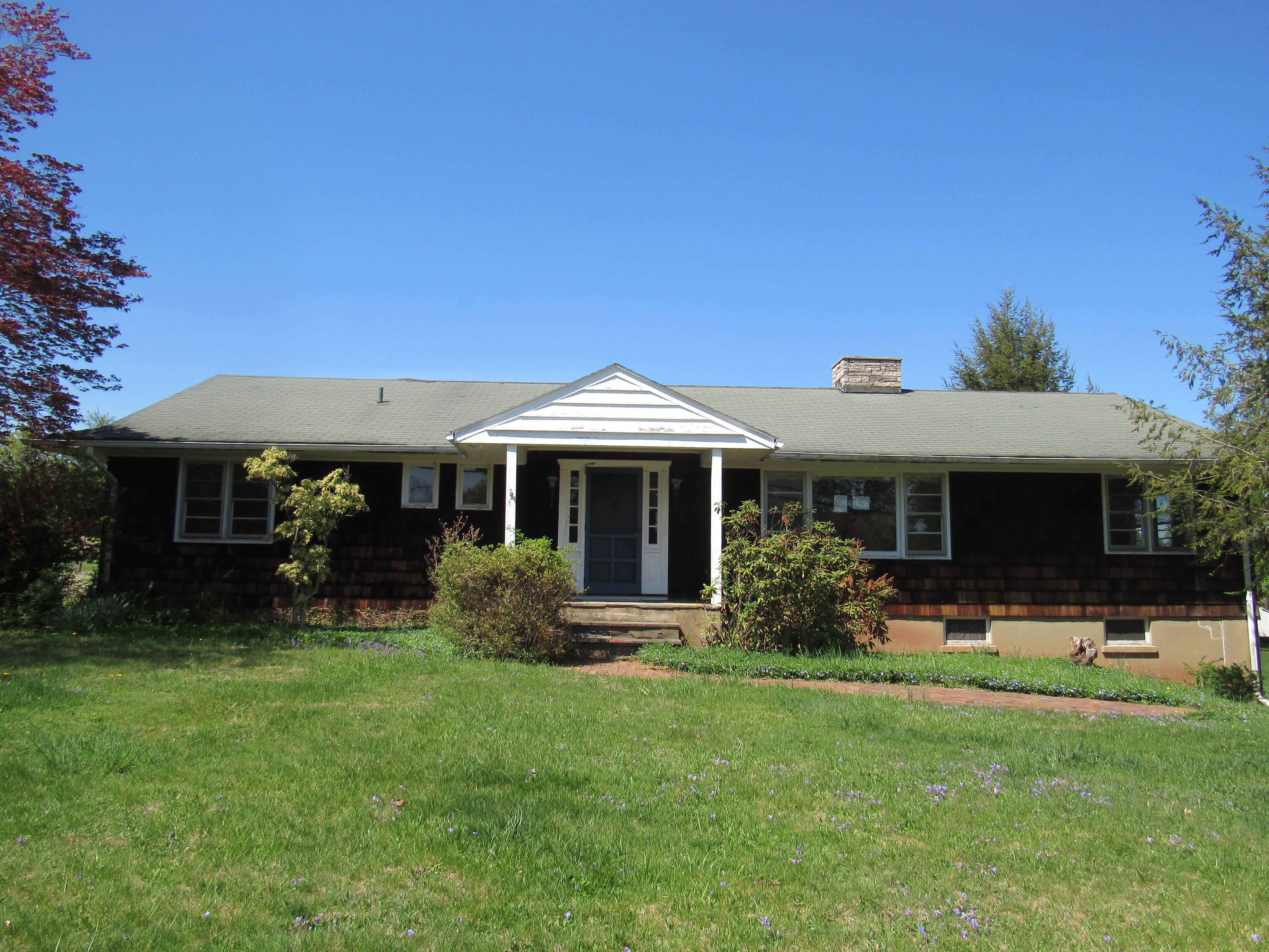 HUD Home — 18 Pottersville Rd, Gladstone, NJ 07934