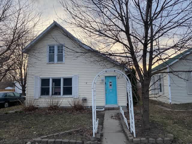 HUD Home — 321 S Main St, Lake Crystal, MN 56055