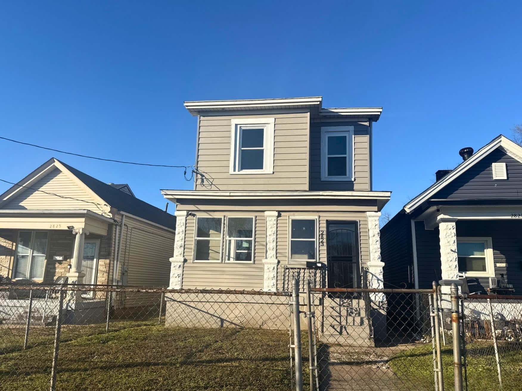 HUD Home — 2823 West Main St, Louisville, KY 40212 — photo 1