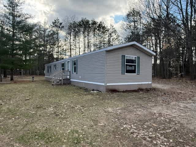 HUD Home — 2540 S 39 Road, Cadillac, MI 49601 — photo 1