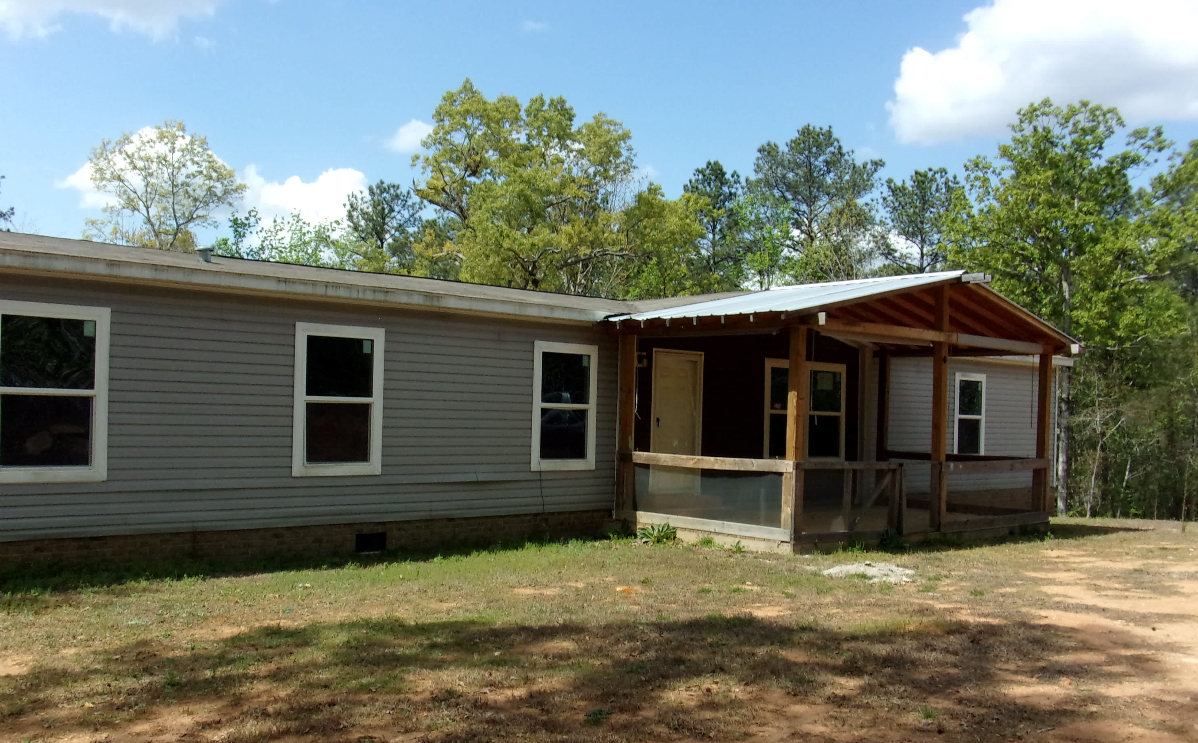 HUD Home — 860 Fort Lindley Rd, Laurens, SC 29360 — photo 1