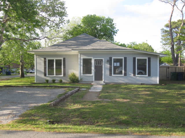 HUD Home — 400 William Street, Pottsboro, TX 75076 — photo 1