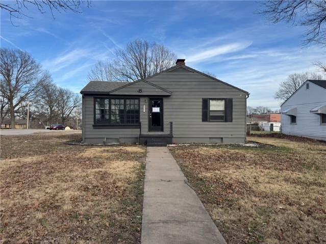 HUD Home — 6301 Kentucky Ave, Raytown, MO 64133 — photo 1