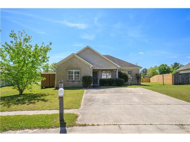 HUD Home — 117 Ridgecrest Rd, Calera, AL 35040 — photo 1