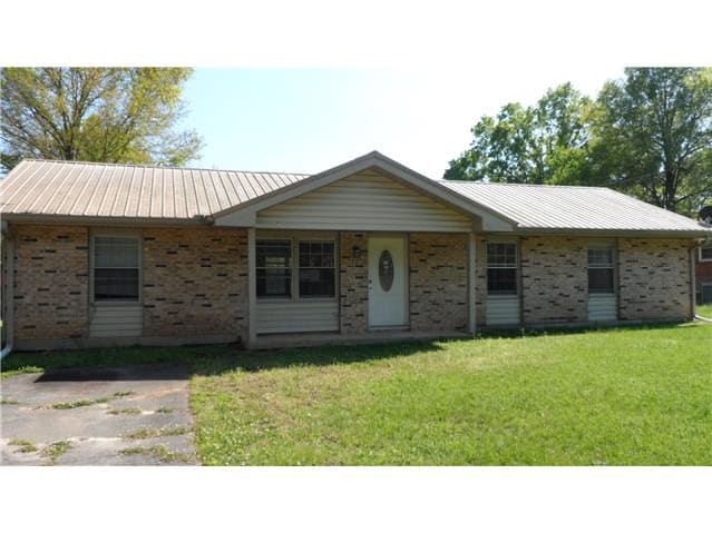 HUD Home — 2013 Roberson St SW, Jacksonville, AL 36265 — photo 1