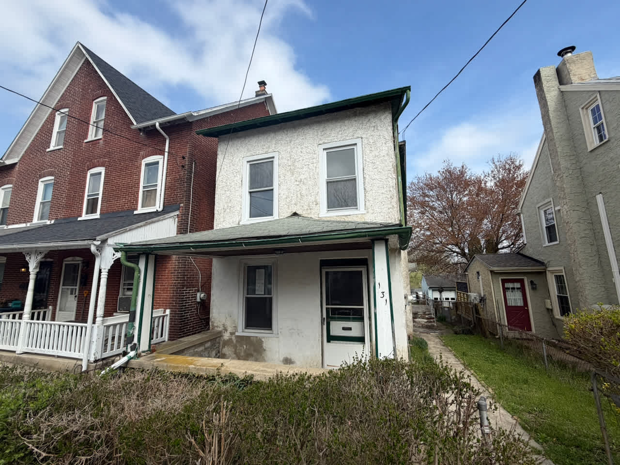 HUD Home — 131 Bradford Ave, Downingtown, PA 19335 — photo 1