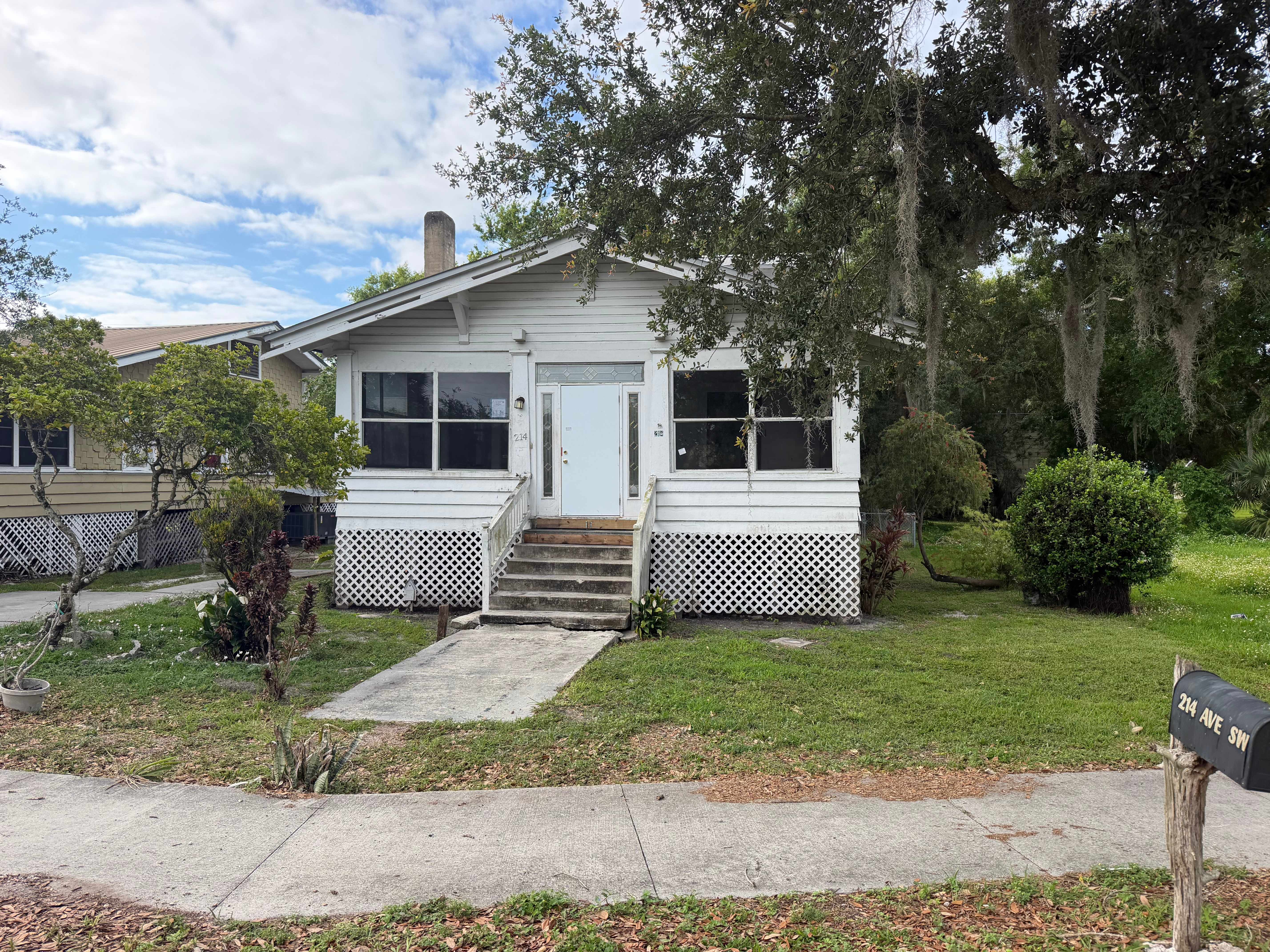 HUD Home — 214 Sw Ave K, Moore Haven, FL 33471 — photo 1