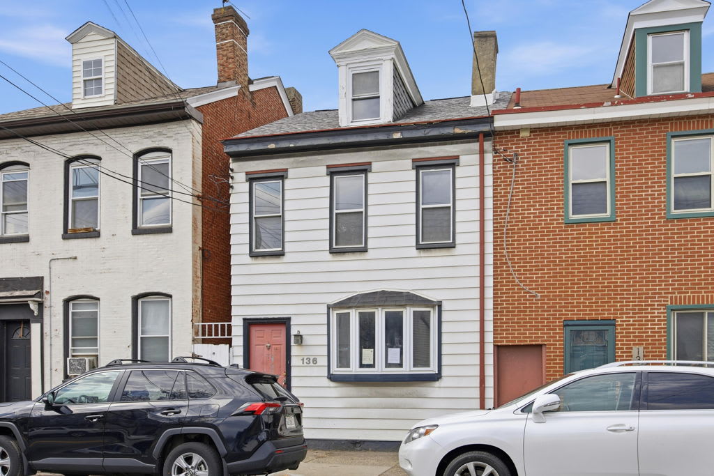 HUD Home — 136 S 18th St, Pittsburgh, PA 15203 — photo 1