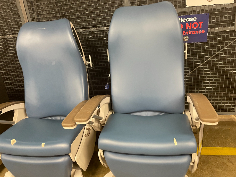 Stryker Clinical Chairs — photo 1