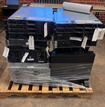 Computer servers, Computers, Monitors and assorted (Power Supplies) — photo 1