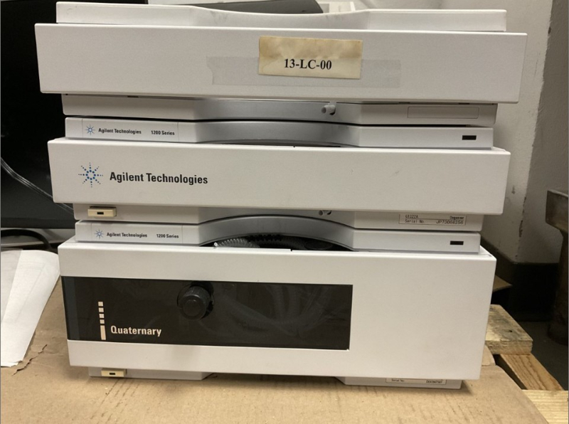 HPLC 1200 Series  Desktop — photo 1