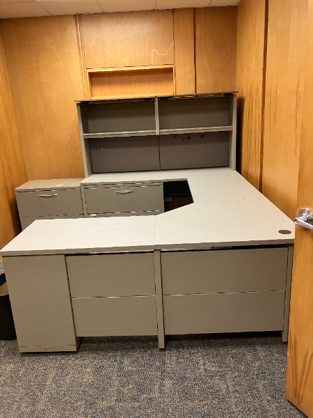 OFFICE FURNITURE — photo 1