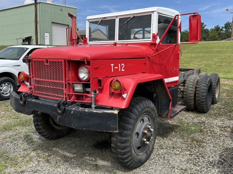 TRUCK, CARGO 2.5 TON 6X6