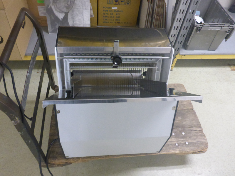 Bread Slicer — photo 1