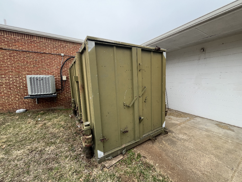 Mercedes Shower container