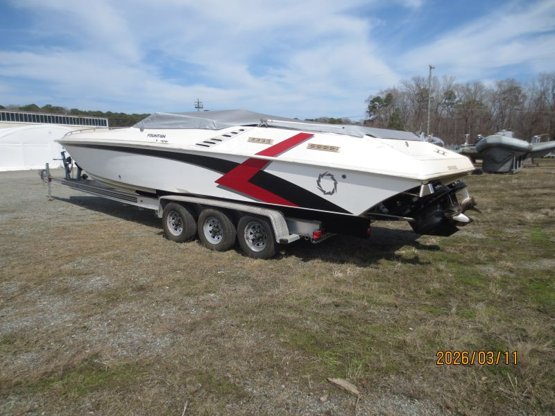35 foot Non-Standard Boat — photo 1