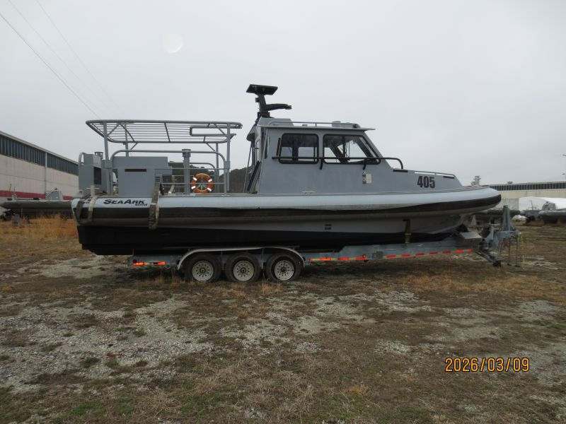 34 foot Non-Standard Boat — photo 1