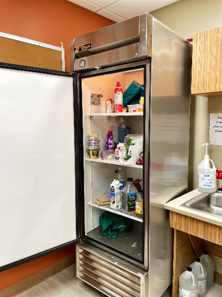 Refrigerator — photo 1